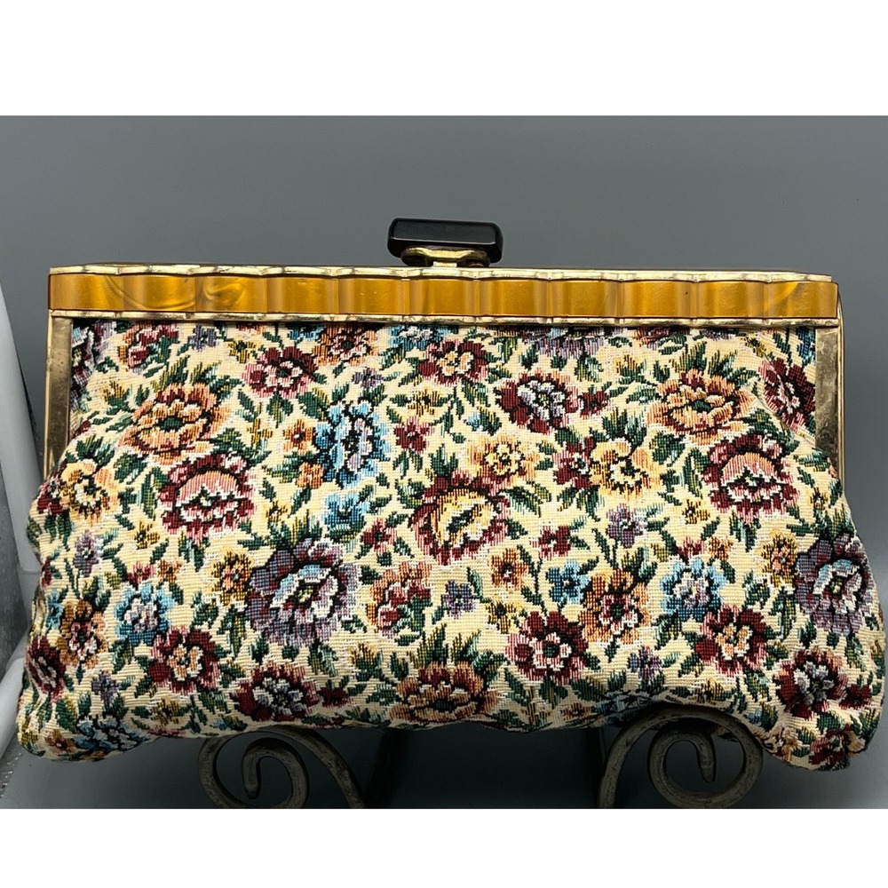 Floral Tapestry Tan pink and blue floral Vintage Bag, Lucite Hong Kong‎ Clutch